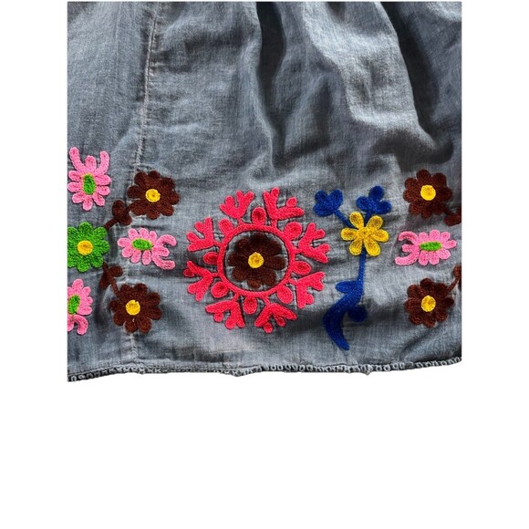 Boston Proper Bold Floral Embroidered Smocked Off Shoulder Blouse Blue XS Boho - Picture 5 of 8